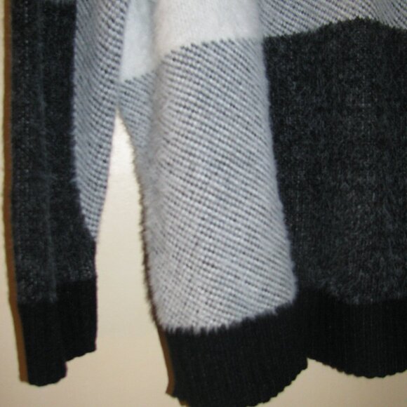 BY ELLE! - WOMENS SUPER SOFT SWEATER - SIZE XL - Picture 4 of 4